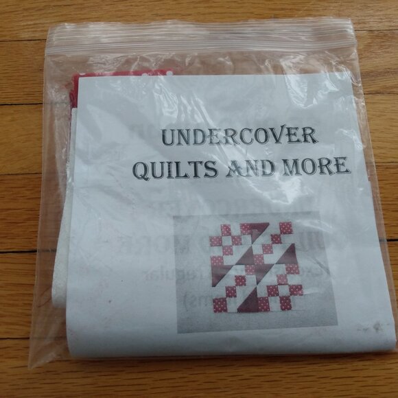 Quilt Block Sewing Pattern with Fabric - 2014 July Shop Hop Undercover Quilts - Picture 3 of 6